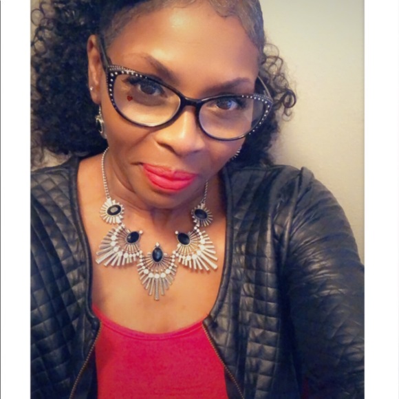 Meet your Posher, Joyce - Picture 15 of 15